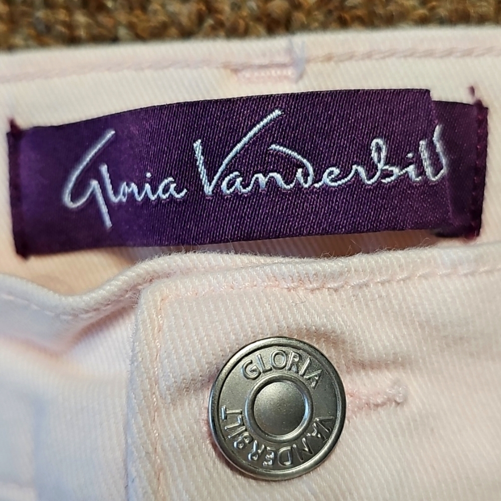 GV Jeans - Picture 13 of 16